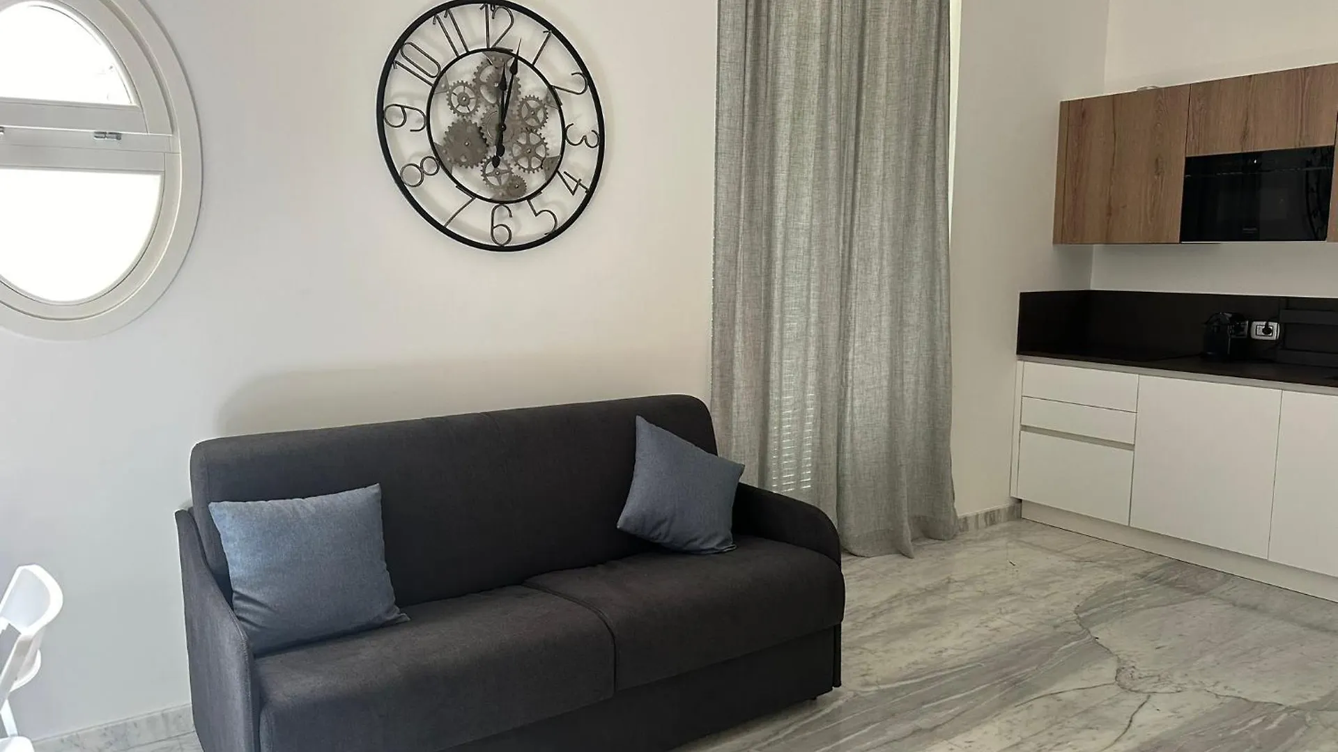 Lily Suite Palerme 0*,  Italie